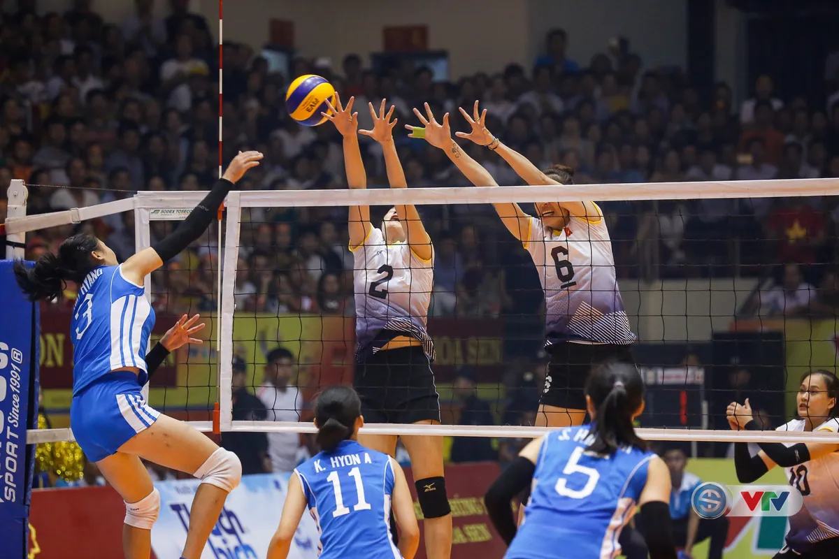Thắng thuyết phục CHDCND Triều Tiên, ĐT nữ Việt Nam giành ngôi vô địch VTV Cup Ống nhựa Hoa Sen 2018 - Ảnh 2. Thắng thuyết phục CHDCND Triều Tiên, ĐT nữ Việt Nam giành ngôi vô địch VTV Cup Ống nhựa Hoa Sen 2018 - Ảnh 2.