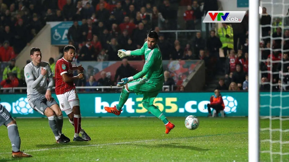 Xem v&ograve;ng 1 C&uacute;p Li&ecirc;n đo&agrave;n Anh bằng c&aacute;ch n&agrave;o? - Ảnh 2.