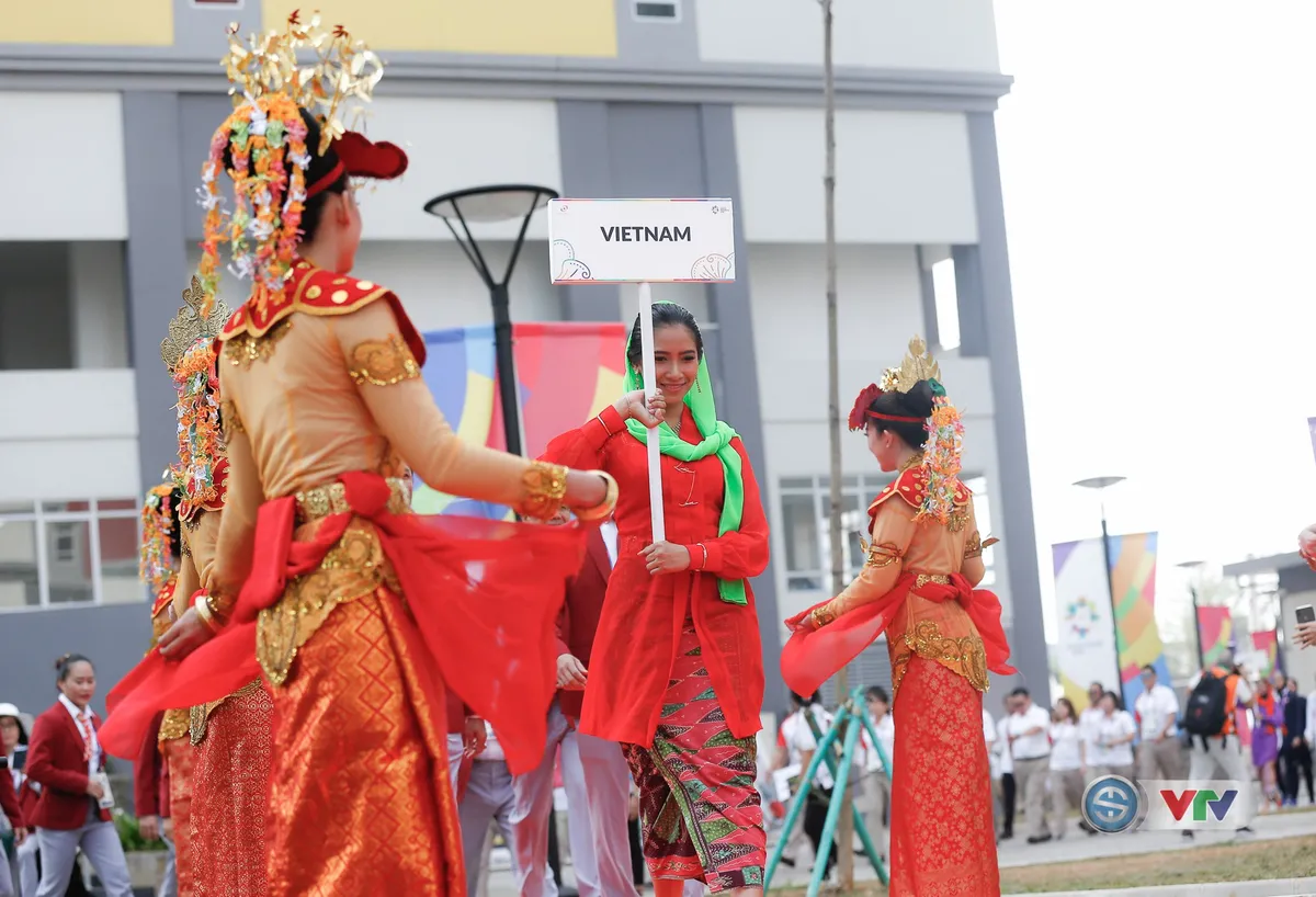 Quốc kỳ Việt Nam tung bay tại ASIAD 2018 - Ảnh 4.