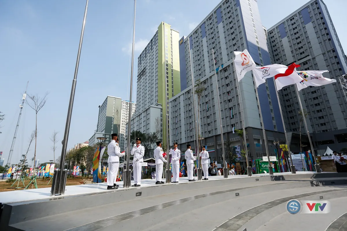 Quốc kỳ Việt Nam tung bay tại ASIAD 2018 - Ảnh 6.