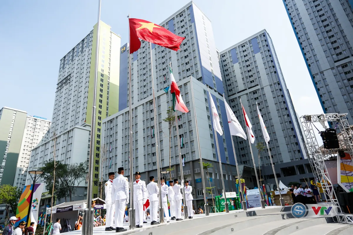 Quốc kỳ Việt Nam tung bay tại ASIAD 2018 - Ảnh 9.