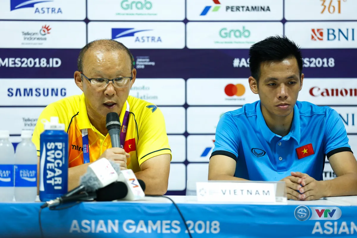 HLV Park Hang Seo vui với thành tích giành vé vào vòng 1/8 sớm của ĐT Olympic Việt Nam - Ảnh 2.