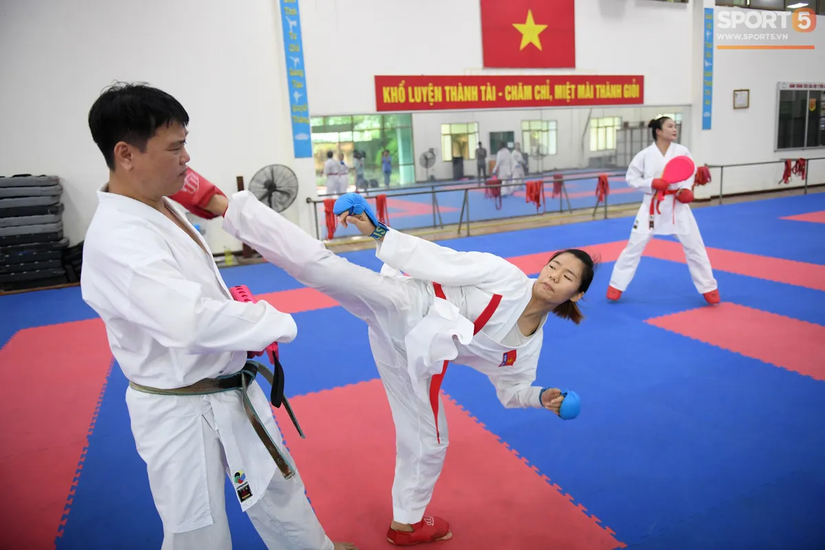 Đội tuyển Karatedo Việt Nam tự tin hướng tới ASIAD 2018 - Ảnh 1. Đội tuyển Karatedo Việt Nam tự tin hướng tới ASIAD 2018 - Ảnh 1.