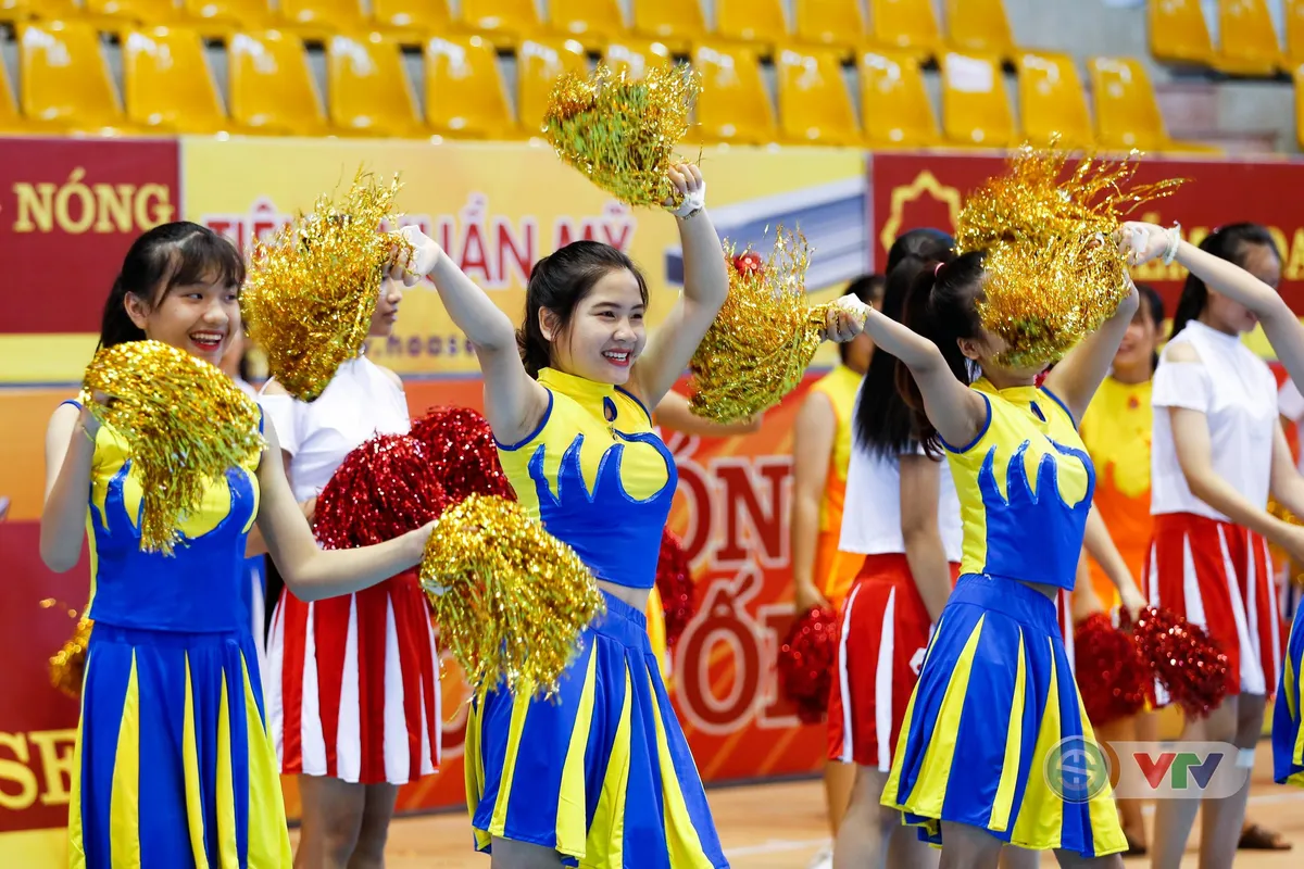 ẢNH: Chiêm ngưỡng dàn hoạt náo viên xinh đẹp của VTV Cup Ống nhựa Hoa Sen 2018 - Ảnh 1. ẢNH: Chiêm ngưỡng dàn hoạt náo viên xinh đẹp của VTV Cup Ống nhựa Hoa Sen 2018 - Ảnh 1.