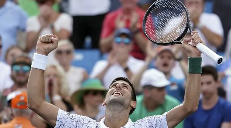 Đánh bại Federer, Novak Djokovic đi vào lịch sử với Golden Masters - Ảnh 3. Đánh bại Federer, Novak Djokovic đi vào lịch sử với Golden Masters - Ảnh 3.