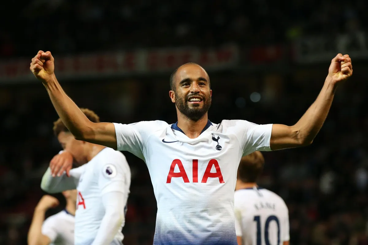 ĐHTB vòng 3 Ngoại hạng Anh: Vắng bóng thành Manchester - Ảnh 4. ĐHTB vòng 3 Ngoại hạng Anh: Vắng bóng thành Manchester - Ảnh 4.