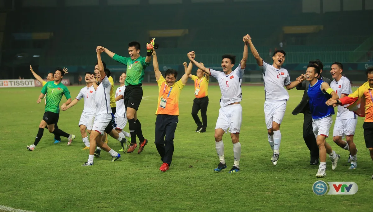 Lịch thi đấu bán kết bóng đá nam ASIAD 2018 hôm nay (29/8): Olympic Việt Nam – Olympic Hàn Quốc, Olympic Nhật Bản – Olympic UAE - Ảnh 1. Lịch thi đấu bán kết bóng đá nam ASIAD 2018 hôm nay (29/8): Olympic Việt Nam – Olympic Hàn Quốc, Olympic Nhật Bản – Olympic UAE - Ảnh 1.