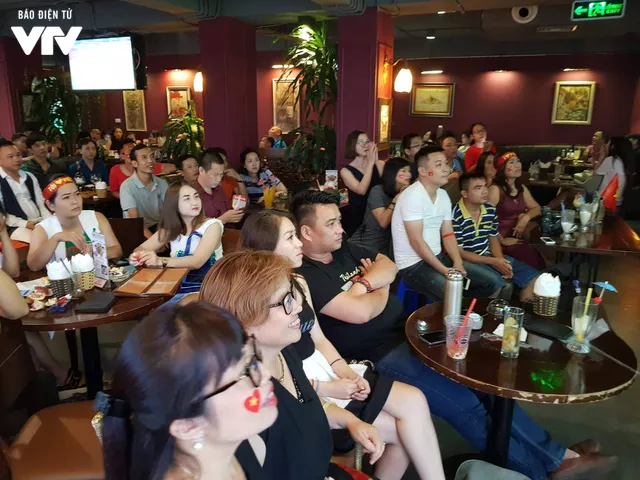 Đủ cung bậc cảm xúc sau trận bán kết Olympic Việt Nam 1-3 Olympic Hàn Quốc - Ảnh 6. Đủ cung bậc cảm xúc sau trận bán kết Olympic Việt Nam 1-3 Olympic Hàn Quốc - Ảnh 6.