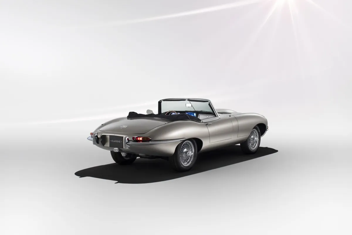 Ngắm nhìn hình ảnh bắt mắt mẫu xe chạy điện Jaguar E-Type - Ảnh 2.