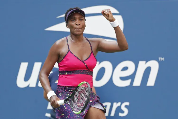 Sloane Stephens và Venus Williams thẳng tiến vào vòng 3 Mỹ mở rộng 2018 - Ảnh 2. Sloane Stephens và Venus Williams thẳng tiến vào vòng 3 Mỹ mở rộng 2018 - Ảnh 2.
