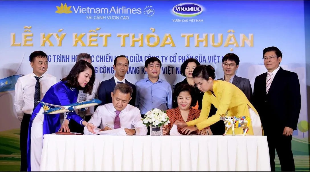 Vietnam Airlines và Vinamilk hợp tác chiến lược cùng phát triển thương hiệu vươn tầm quốc tế - Ảnh 1.