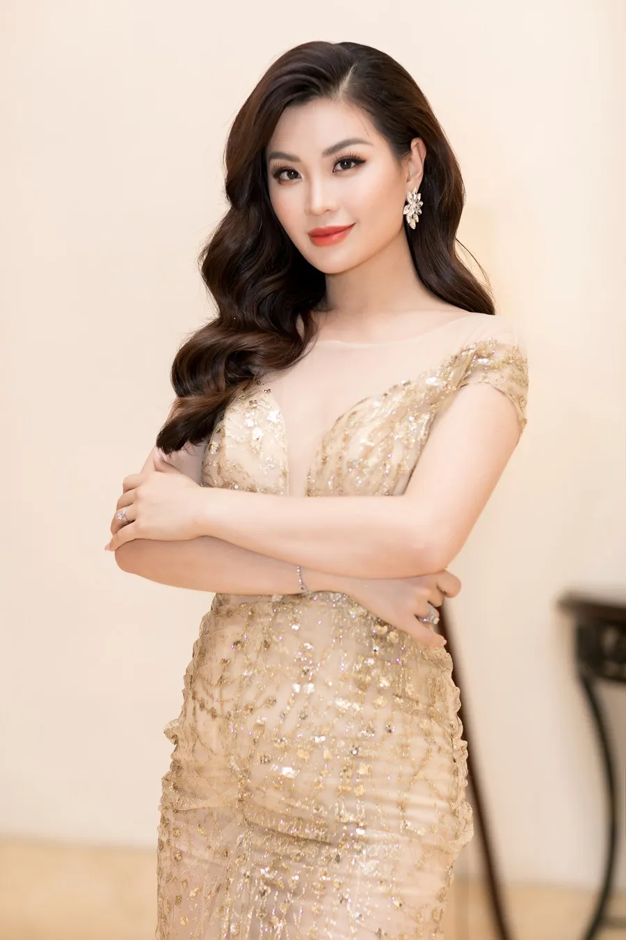 Á hậu Diễm Trang đi dẫn chương trình bằng siêu xe - Ảnh 5.