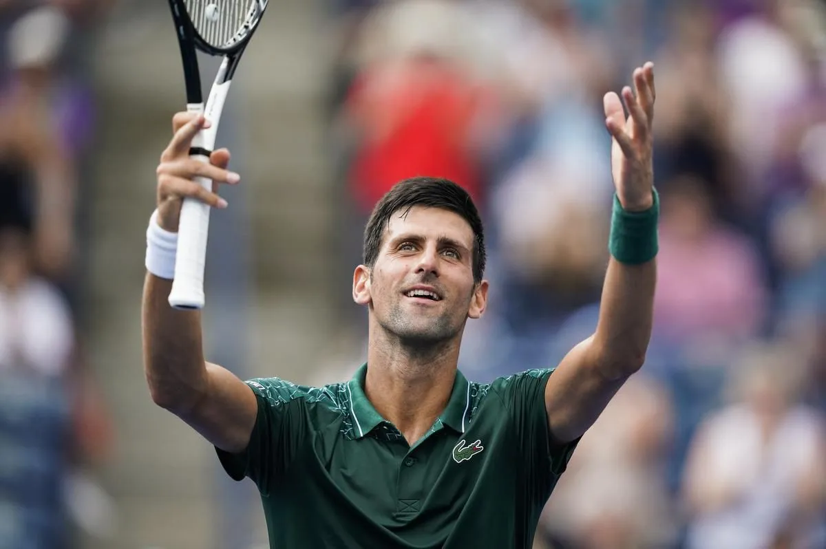 Novak Djokovic dễ dàng vượt qua vòng 2 Rogers Cup - Ảnh 2. Novak Djokovic dễ dàng vượt qua vòng 2 Rogers Cup - Ảnh 2.