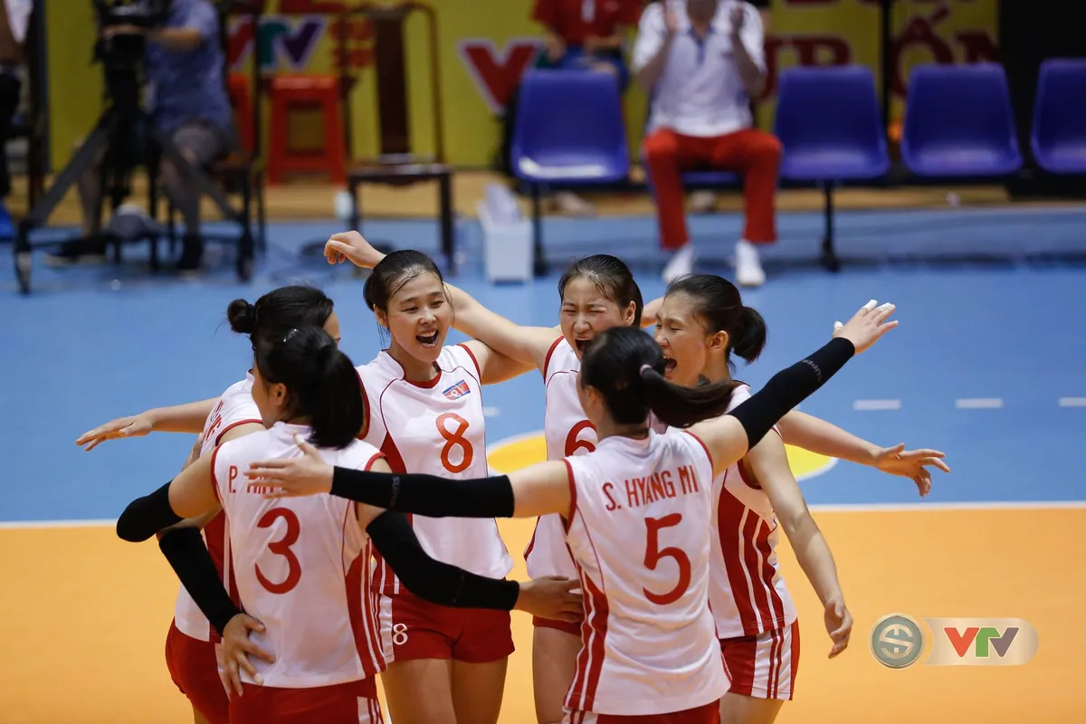 VTV Cup Ống nhựa Hoa Sen 2018: Thắng thuyết phục Altay (Kazakhstan), CHDCND Triều Ti&ecirc;n ghi t&ecirc;n m&igrave;nh v&agrave;o chung kết - Ảnh 1.