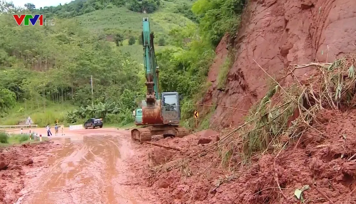 Mưa lũ ở Sơn La, Lào Cai gây thiệt hại nặng nề - Ảnh 1.