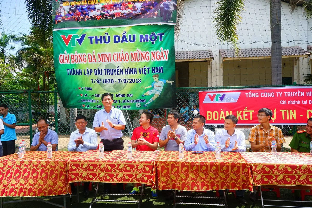 Sôi nổi giải thể thao Truyền dẫn phát sóng VTV - Thủ Dầu Một kỷ niệm Quốc khánh và 7/9 - Ảnh 1. Sôi nổi giải thể thao Truyền dẫn phát sóng VTV - Thủ Dầu Một kỷ niệm Quốc khánh và 7/9 - Ảnh 1.