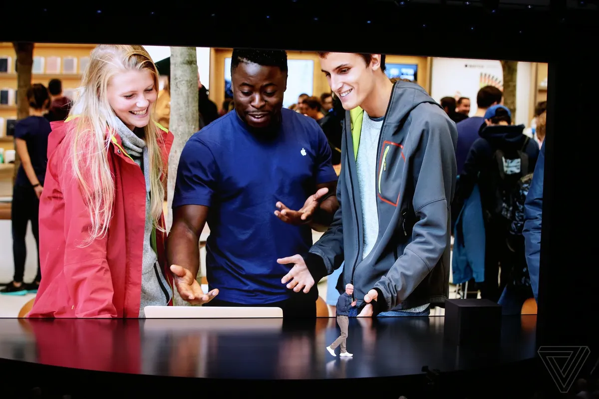 apple-iphone-2018-event-theverge-dbohn_270