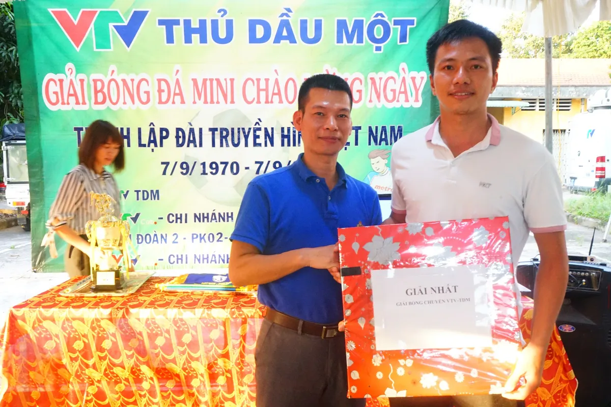 Sôi nổi giải thể thao Truyền dẫn phát sóng VTV - Thủ Dầu Một kỷ niệm Quốc khánh và 7/9 - Ảnh 11. Sôi nổi giải thể thao Truyền dẫn phát sóng VTV - Thủ Dầu Một kỷ niệm Quốc khánh và 7/9 - Ảnh 11.