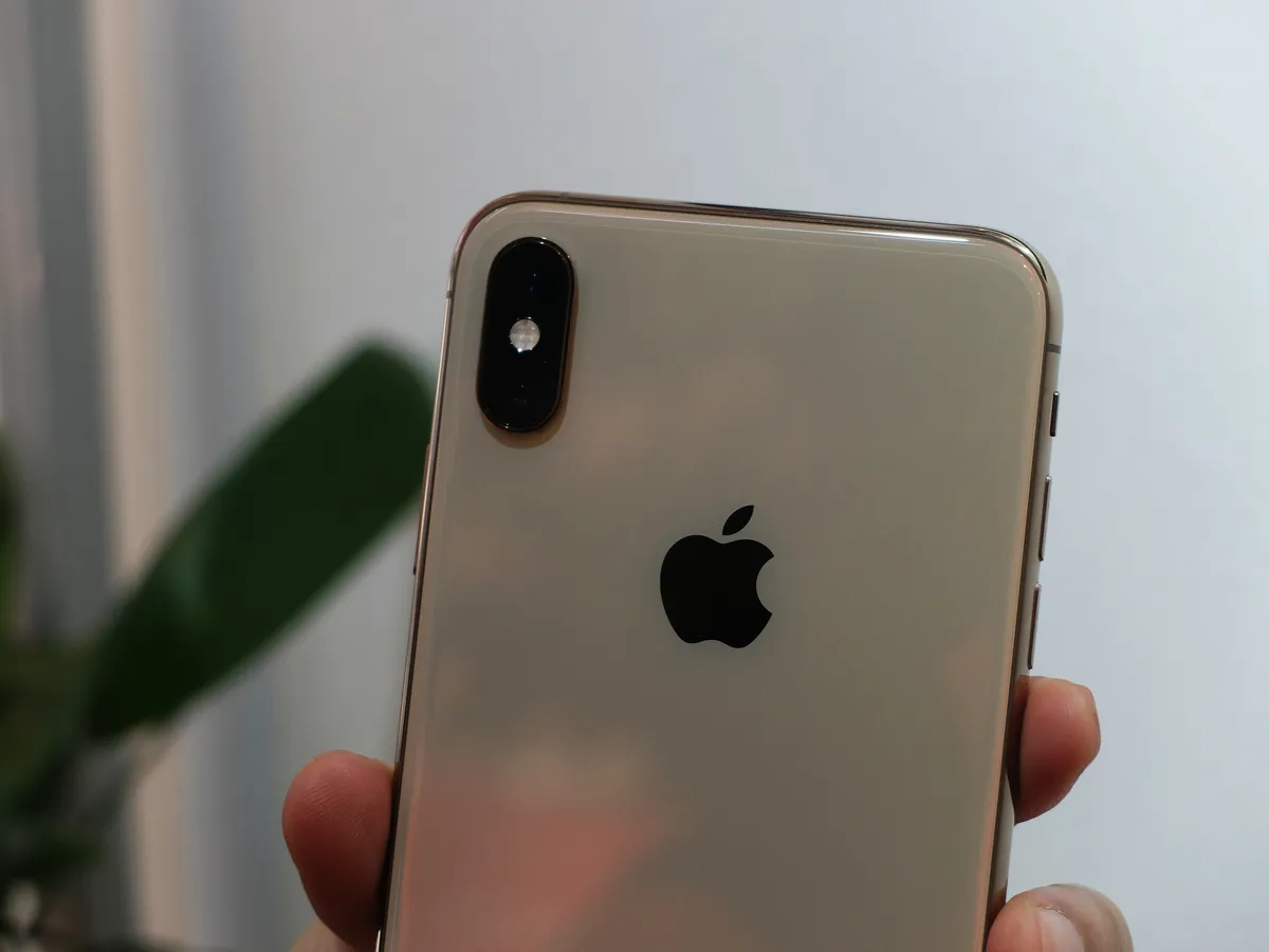 Trên tay iPhone Xs Max tại Việt Nam giá 45,5 triệu đồng - Ảnh 5.