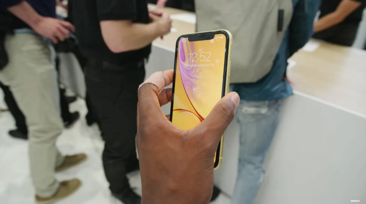 Cùng ngắm iPhone Xr để lựa chọn cho mình phương án tối ưu nhất - Ảnh 11.