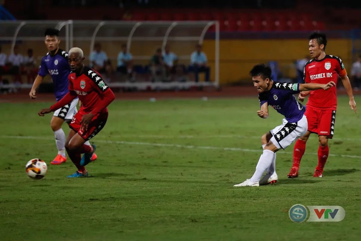 ẢNH: Thắng Becamex Bình Dương, CLB Hà Nội phá sâu kỷ lục về điểm số tại V.League - Ảnh 11. ẢNH: Thắng Becamex Bình Dương, CLB Hà Nội phá sâu kỷ lục về điểm số tại V.League - Ảnh 11.