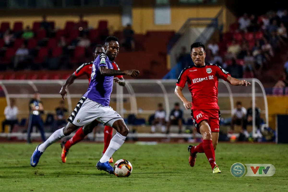 ẢNH: Thắng Becamex Bình Dương, CLB Hà Nội phá sâu kỷ lục về điểm số tại V.League - Ảnh 16. ẢNH: Thắng Becamex Bình Dương, CLB Hà Nội phá sâu kỷ lục về điểm số tại V.League - Ảnh 16.