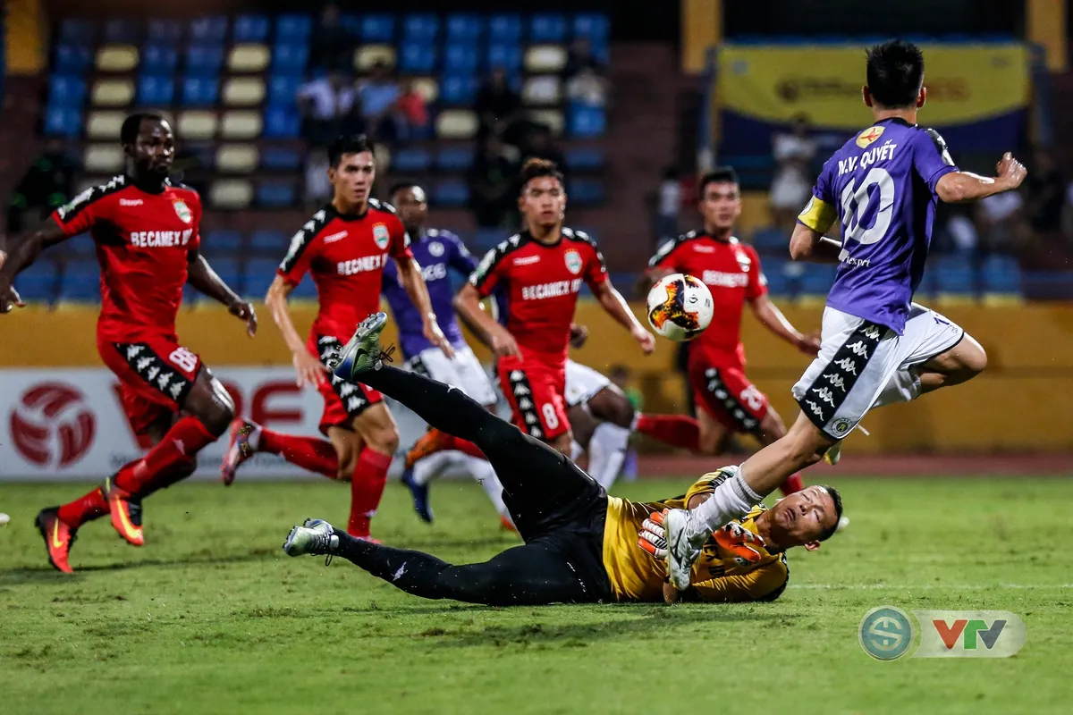 ẢNH: Thắng Becamex Bình Dương, CLB Hà Nội phá sâu kỷ lục về điểm số tại V.League - Ảnh 18. ẢNH: Thắng Becamex Bình Dương, CLB Hà Nội phá sâu kỷ lục về điểm số tại V.League - Ảnh 18.