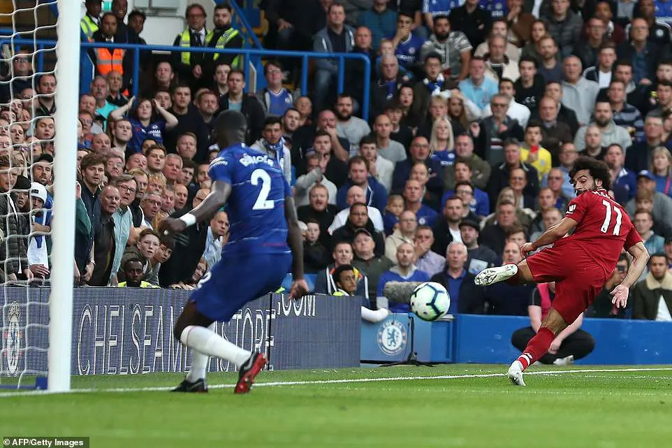 VIDEO Chelsea 1-1 Liverpool: Sturridge làm buồn lòng đội bóng cũ - Ảnh 3.