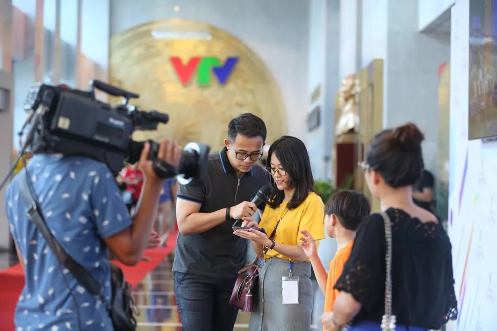 VTV Awards 2018: Hé lộ hình ảnh thảm đỏ và sân khấu trước giờ G - Ảnh 8.