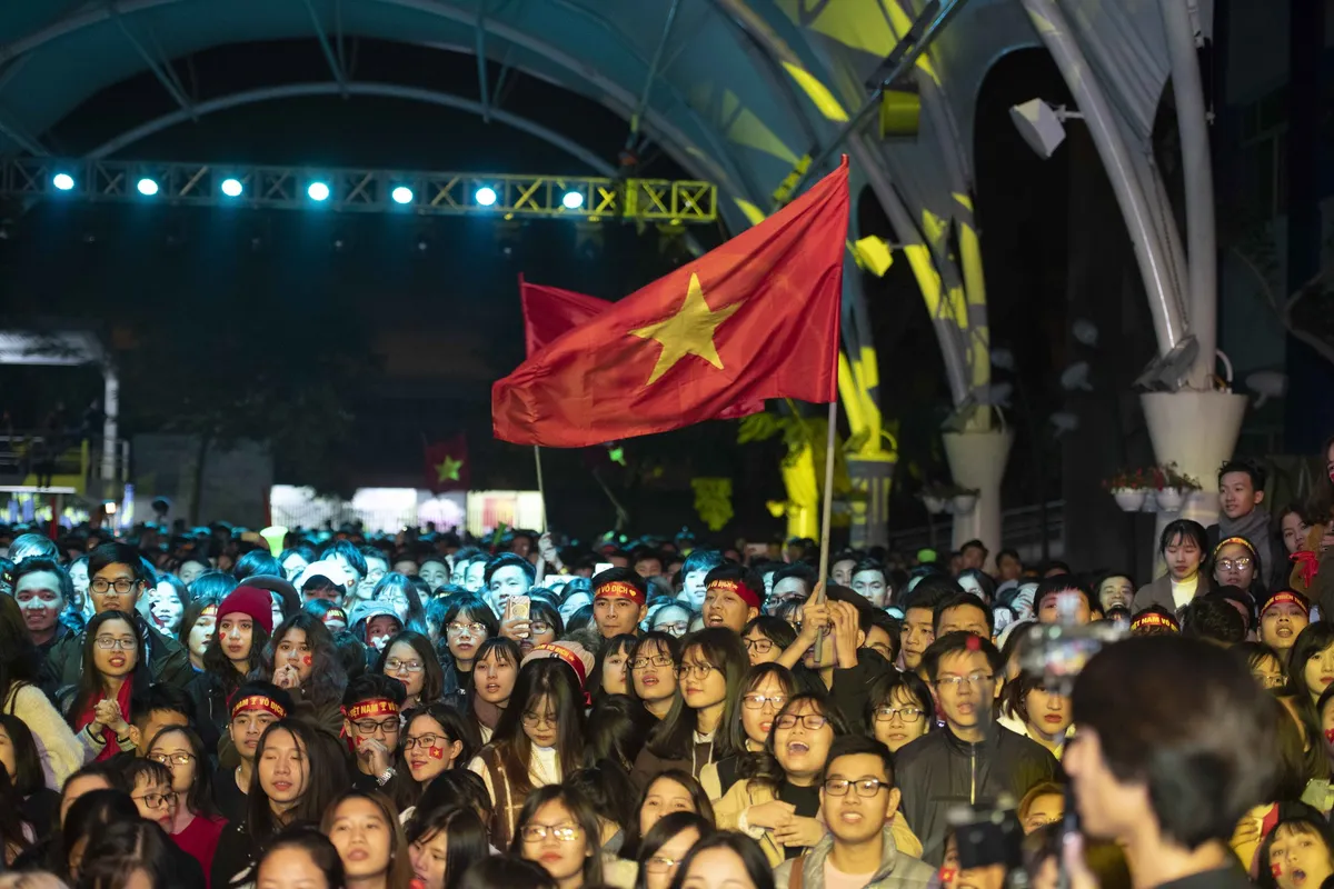 “Quỳnh Búp bê” và “bóng hồng” xinh đẹp theo chân thầy Park suốt AFF Cup gây “bão” - Ảnh 12. “Quỳnh Búp bê” và “bóng hồng” xinh đẹp theo chân thầy Park suốt AFF Cup gây “bão” - Ảnh 12.