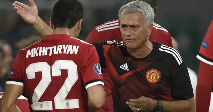 Bị buộc rời Man Utd, Henrikh Mkhitaryan bật khóc - Ảnh 1. Bị buộc rời Man Utd, Henrikh Mkhitaryan bật khóc - Ảnh 1.