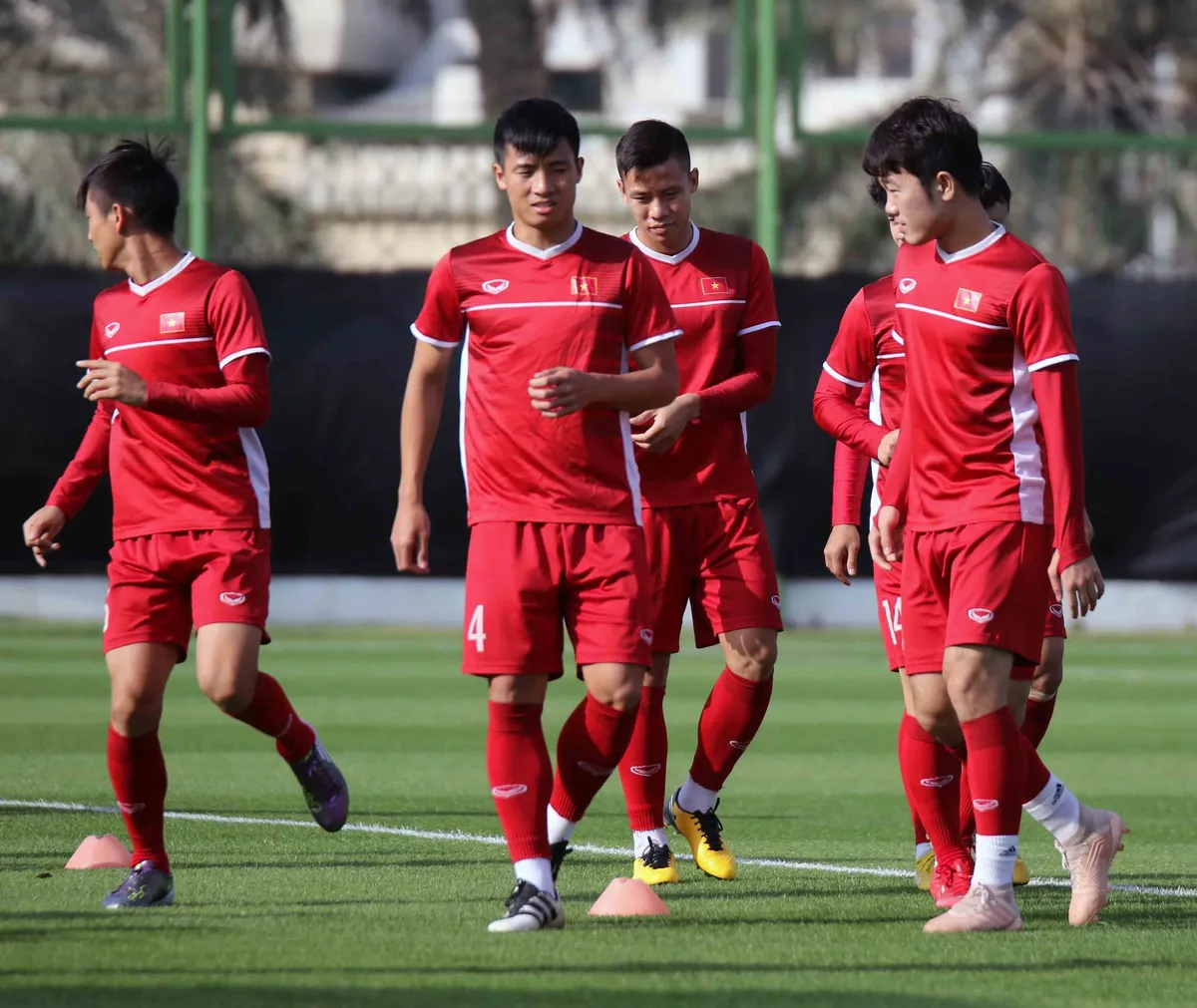 Asian Cup 2019: ĐT Việt Nam thoải mái tập luyện chuẩn bị gặp ĐT Iran - Ảnh 9. Asian Cup 2019: ĐT Việt Nam thoải mái tập luyện chuẩn bị gặp ĐT Iran - Ảnh 9.