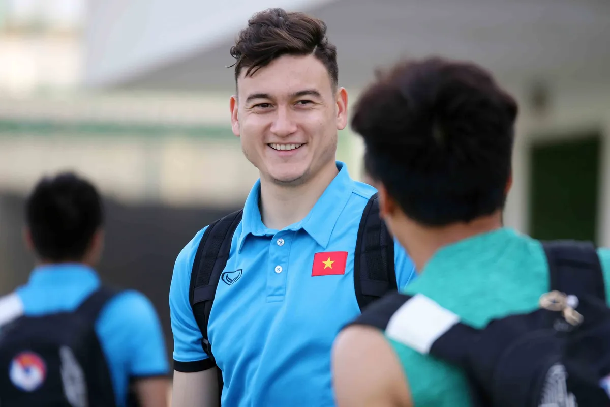 Asian Cup 2019: ĐT Việt Nam thoải mái tập luyện chuẩn bị gặp ĐT Iran - Ảnh 15. Asian Cup 2019: ĐT Việt Nam thoải mái tập luyện chuẩn bị gặp ĐT Iran - Ảnh 15.