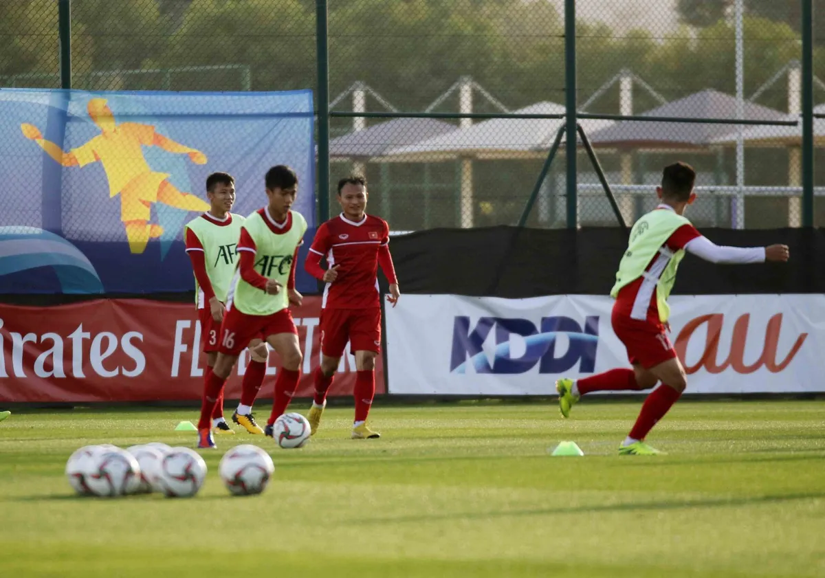 Asian Cup 2019: ĐT Việt Nam tích cực luyện tập hướng đến trận gặp ĐT Yemen - Ảnh 2. Asian Cup 2019: ĐT Việt Nam tích cực luyện tập hướng đến trận gặp ĐT Yemen - Ảnh 2.