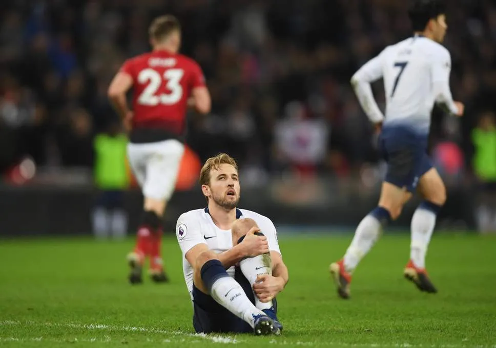 Tottenham mất chủ lực Harry Kane trong 45 ngày - Ảnh 1. Tottenham mất chủ lực Harry Kane trong 45 ngày - Ảnh 1.