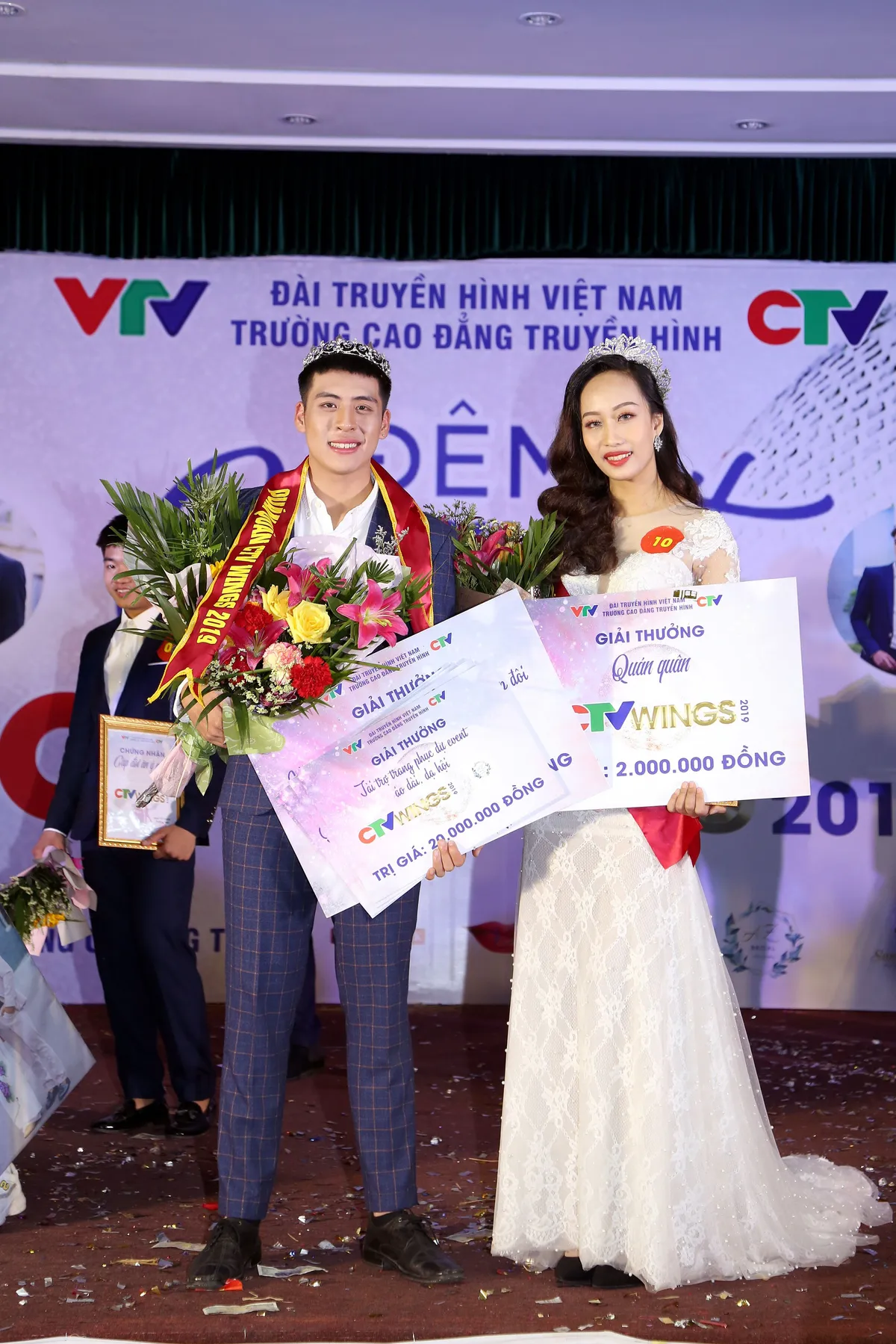 Sinh viên Cao đẳng Truyền hình tỏa sáng trong đêm Chung kết CTV Wings 2019 - Ảnh 1. Sinh viên Cao đẳng Truyền hình tỏa sáng trong đêm Chung kết CTV Wings 2019 - Ảnh 1.
