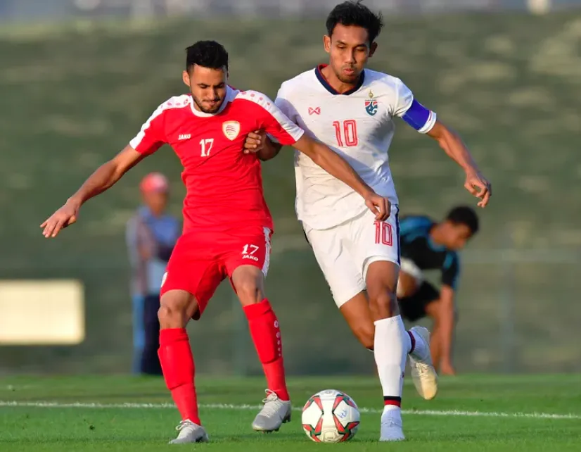 Giao hữu: Tung đội hình mạnh nhất, ĐT Thái Lan vẫn bại trận trước thềm Asian Cup - Ảnh 1. Giao hữu: Tung đội hình mạnh nhất, ĐT Thái Lan vẫn bại trận trước thềm Asian Cup - Ảnh 1.