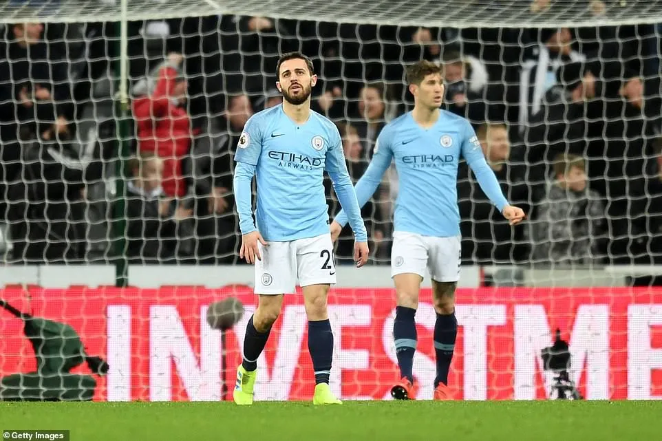 Kết quả bóng đá Ngoại hạng Anh sáng 30/01: Man City thất bại, Man Utd hoà kịch tính, Arsenal giành 3 điểm - Ảnh 6.