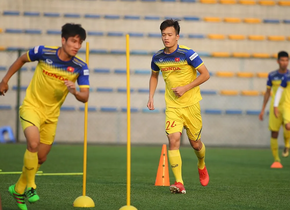 Lo lắng về chấn thương, thầy Park cho U22 Việt Nam tập nhẹ - Ảnh 7. Lo lắng về chấn thương, thầy Park cho U22 Việt Nam tập nhẹ - Ảnh 7.