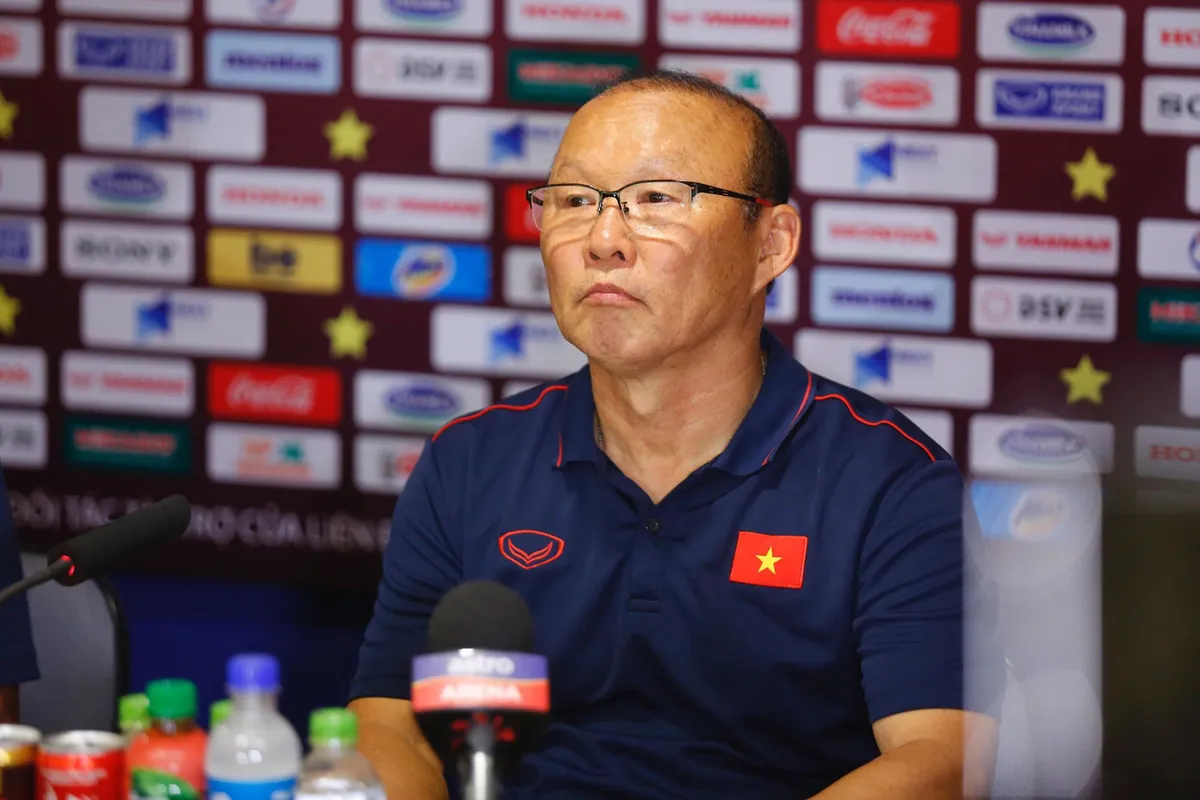 HLV Park Hang Seo: Tôi hài lòng vì các cầu thủ thực hiện đúng chiến thuật đề ra - Ảnh 1. HLV Park Hang Seo: Tôi hài lòng vì các cầu thủ thực hiện đúng chiến thuật đề ra - Ảnh 1.