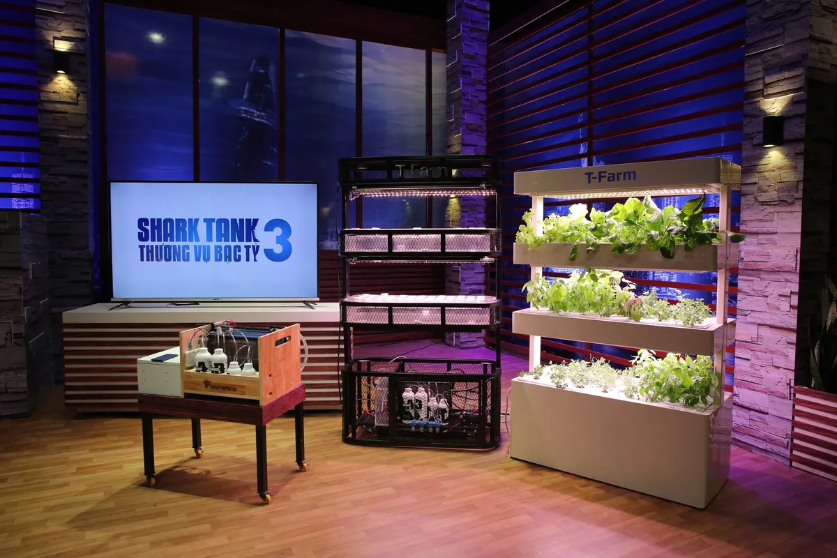 Shark Tank Việt Nam: Chàng trai sáng chế máy trồng rau trong nhà... ngậm ngùi ra về vì đòi giáo dục khách hàng - Ảnh 1.