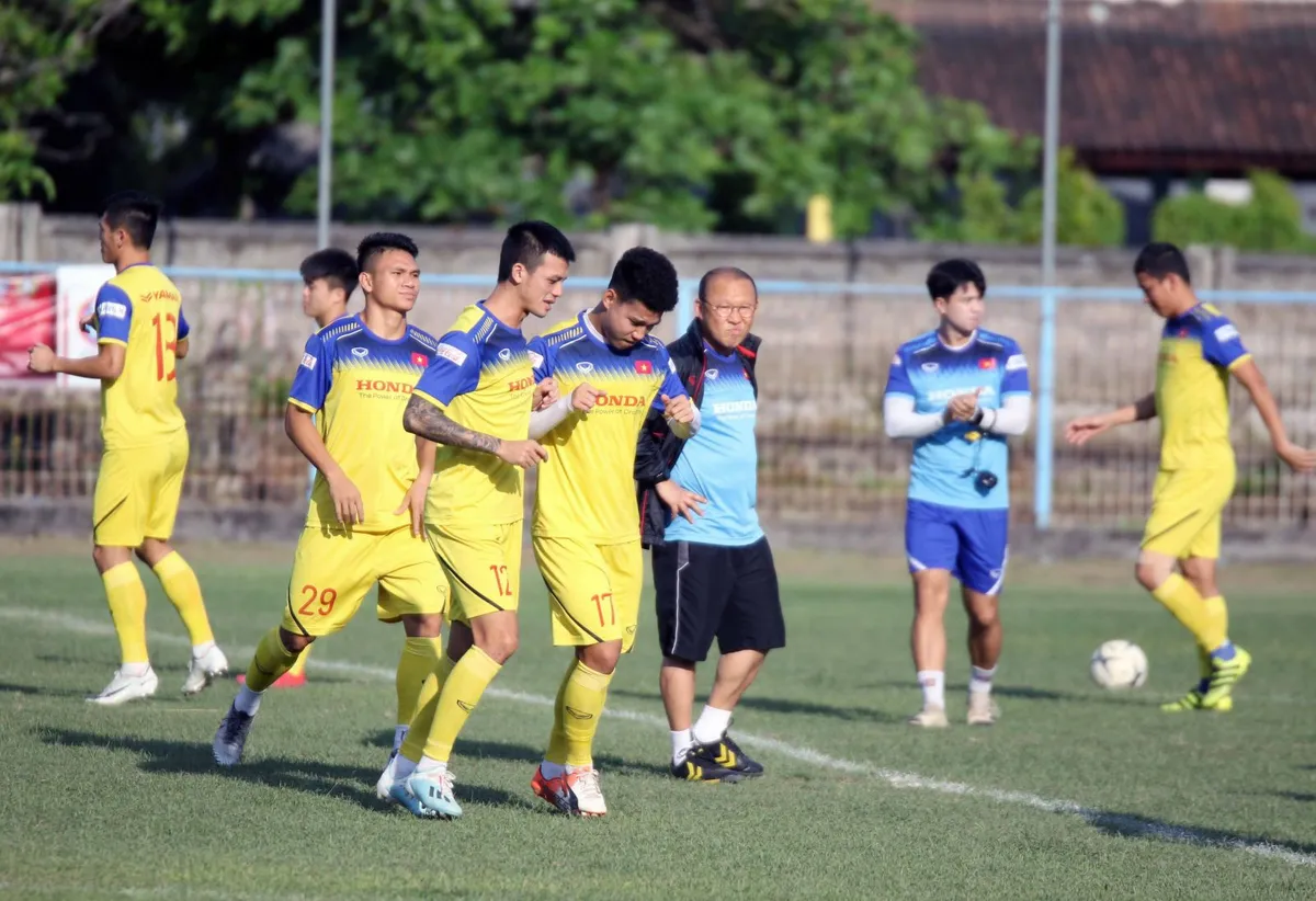 Công Phượng: “Được khoác áo ĐTQG luôn là niềm vinh dự và tự hào của chúng tôi” - Ảnh 1. Công Phượng: “Được khoác áo ĐTQG luôn là niềm vinh dự và tự hào của chúng tôi” - Ảnh 1.
