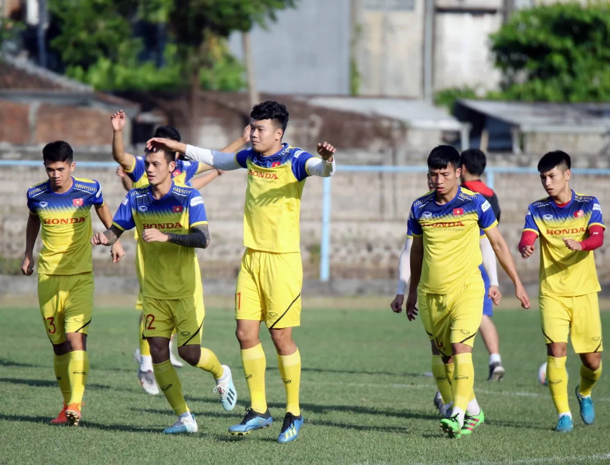 Công Phượng: “Được khoác áo ĐTQG luôn là niềm vinh dự và tự hào của chúng tôi” - Ảnh 2. Công Phượng: “Được khoác áo ĐTQG luôn là niềm vinh dự và tự hào của chúng tôi” - Ảnh 2.