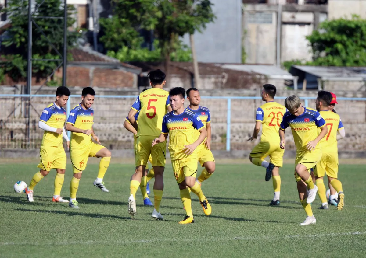 Công Phượng: “Được khoác áo ĐTQG luôn là niềm vinh dự và tự hào của chúng tôi” - Ảnh 3. Công Phượng: “Được khoác áo ĐTQG luôn là niềm vinh dự và tự hào của chúng tôi” - Ảnh 3.