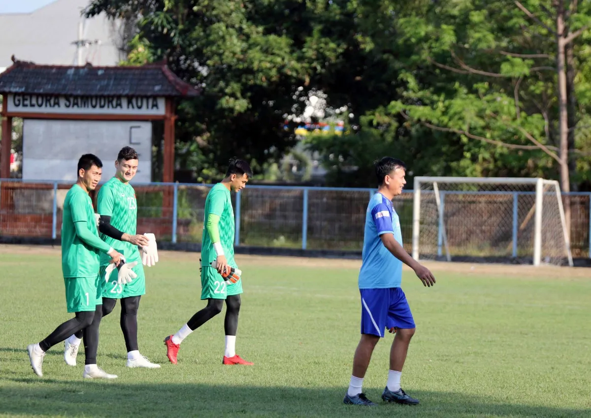 Công Phượng: “Được khoác áo ĐTQG luôn là niềm vinh dự và tự hào của chúng tôi” - Ảnh 4. Công Phượng: “Được khoác áo ĐTQG luôn là niềm vinh dự và tự hào của chúng tôi” - Ảnh 4.