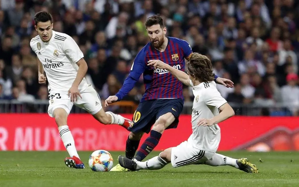 Real Madrid gặp tổn thất nặng nề trước trận Siêu kinh điển - Ảnh 2. Real Madrid gặp tổn thất nặng nề trước trận Siêu kinh điển - Ảnh 2.