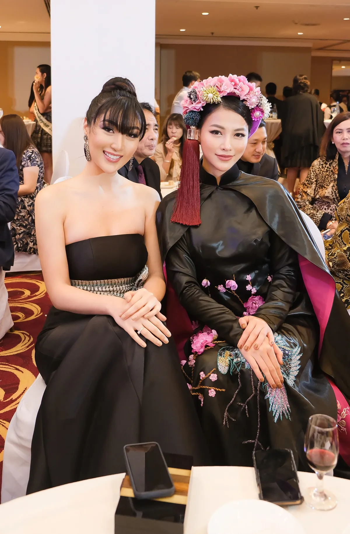 Phương Khánh diện áo dài lộng lẫy chấm thi Miss Earth 2019 - Ảnh 13.