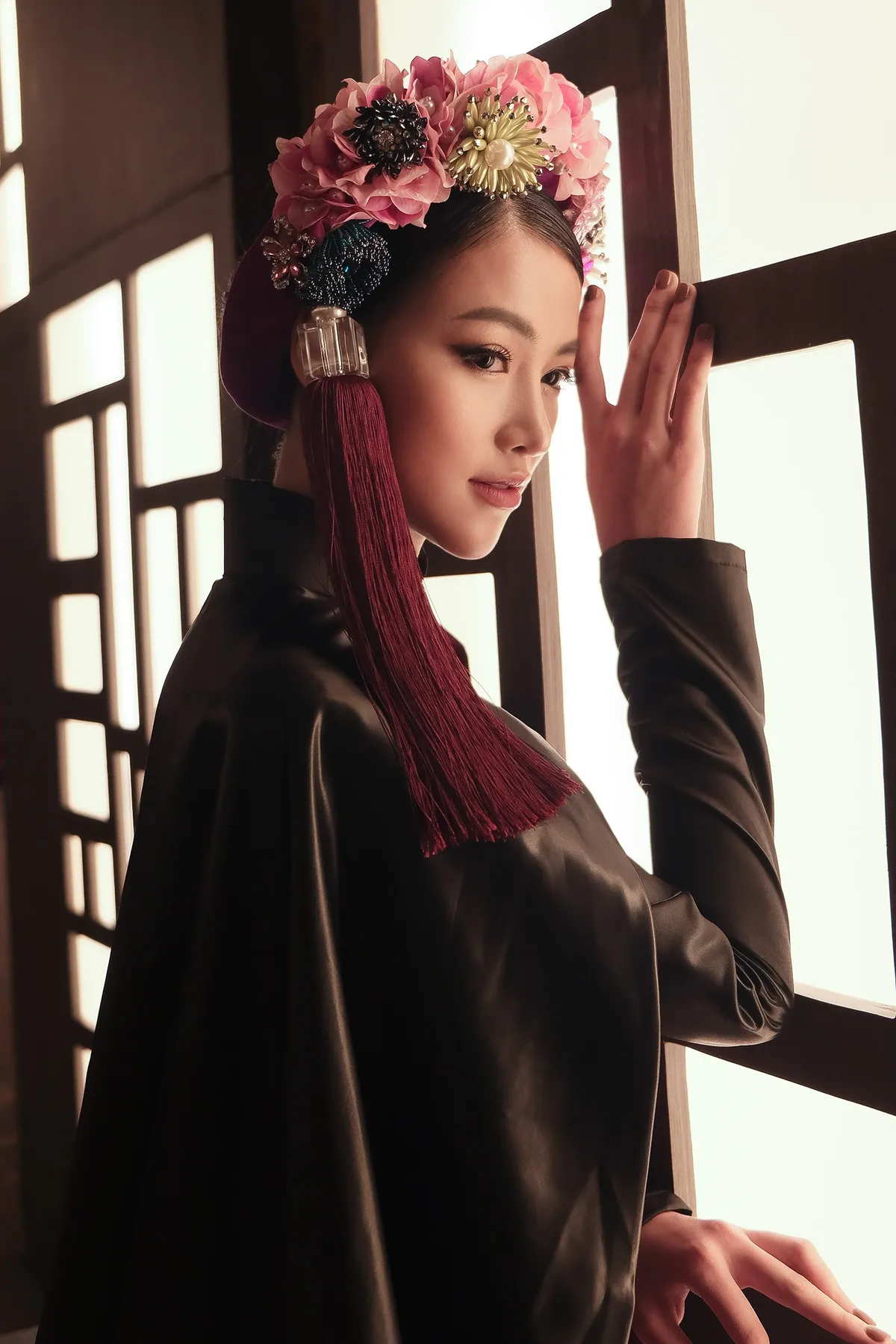 Phương Khánh diện áo dài lộng lẫy chấm thi Miss Earth 2019 - Ảnh 4.