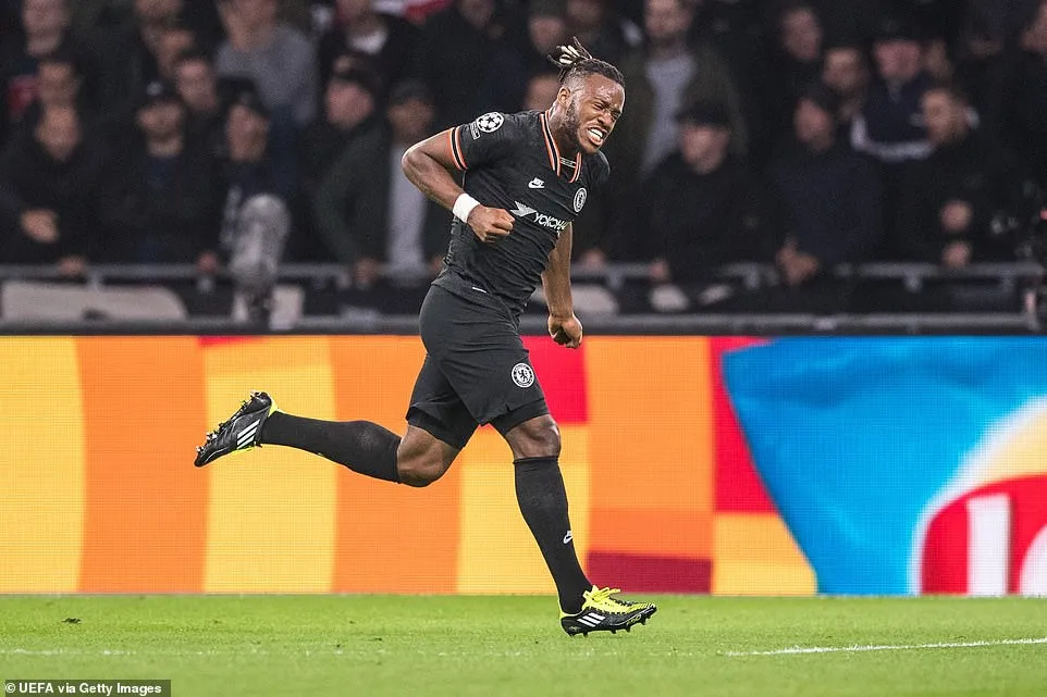 UEFA Champions League: Batshuayi tỏa sáng, Chelsea thắng kịch tính trước Ajax - Ảnh 4.