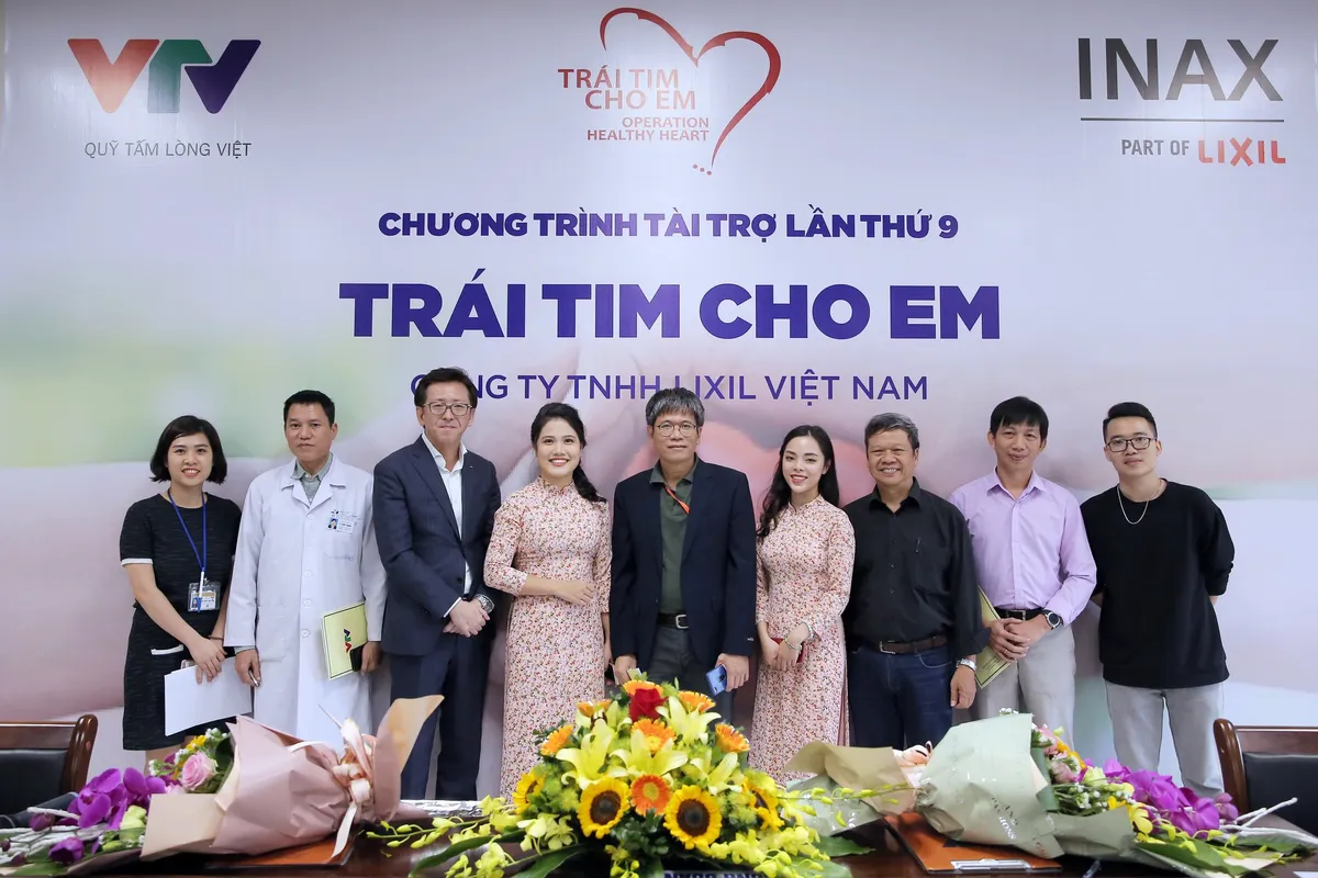 Quỹ Tấm lòng Việt và LIXIL Việt Nam chung tay hỗ trợ phẫu thuật tim bẩm sinh cho các bệnh nhi có hoàn cảnh khó khăn - Ảnh 22.